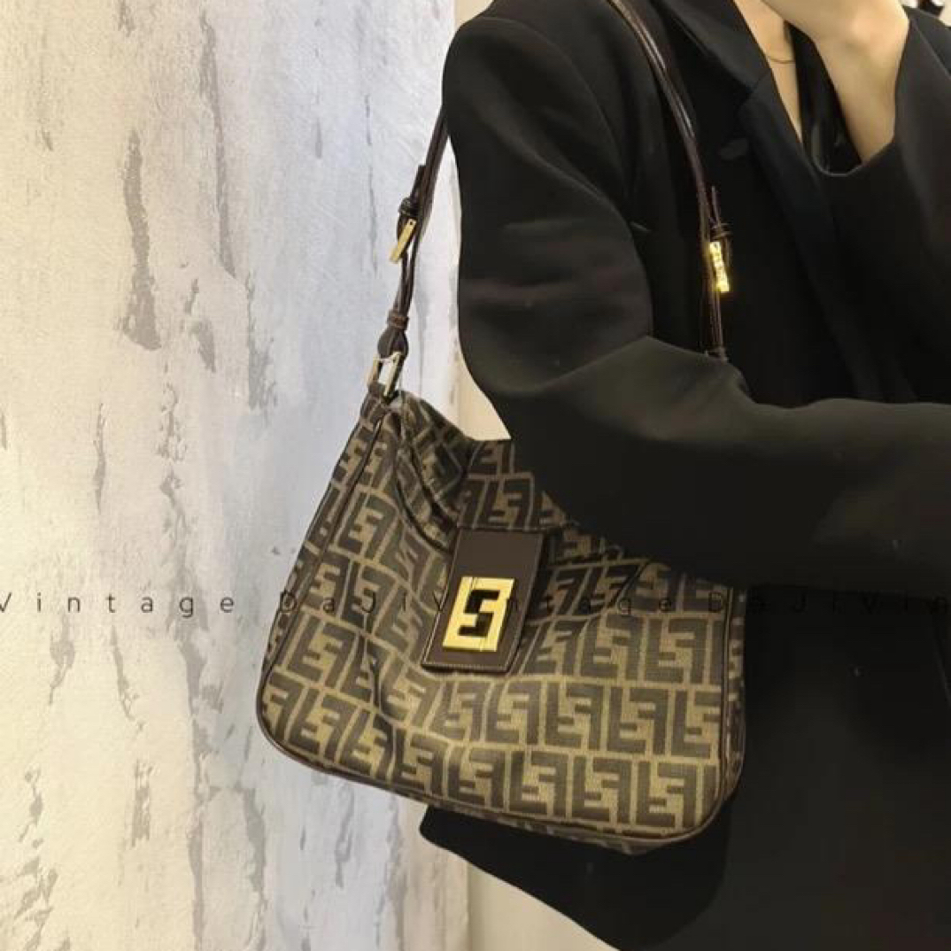 95新 FENDI/芬迪 大吉中古/金扣老花双翻盖hobo单肩包