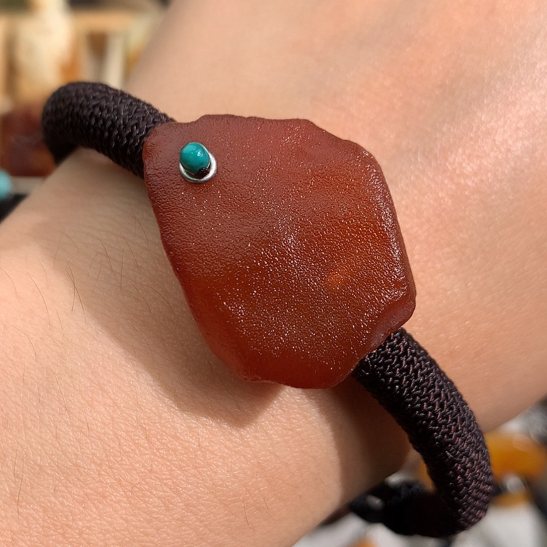 蜜蜡裸石未镶嵌你