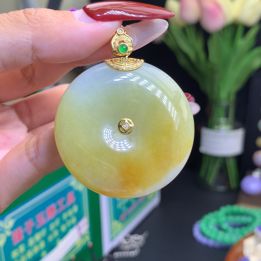 翡翠颈饰18K金镶嵌天然