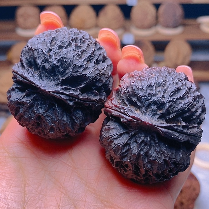 桃核把件z****9麒麟绣球46mm