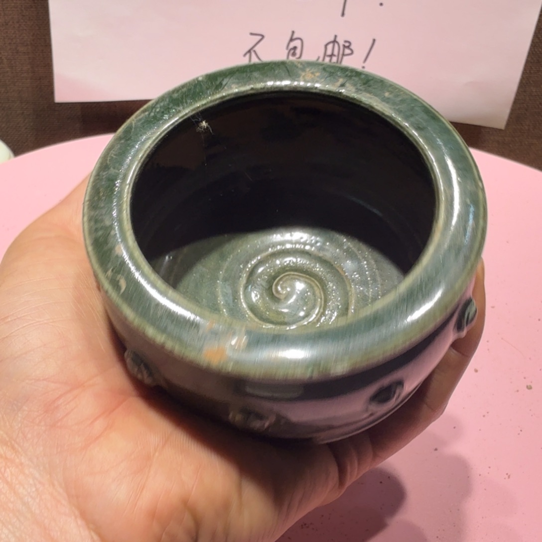 陶其他漂亮的小瓷瓶子