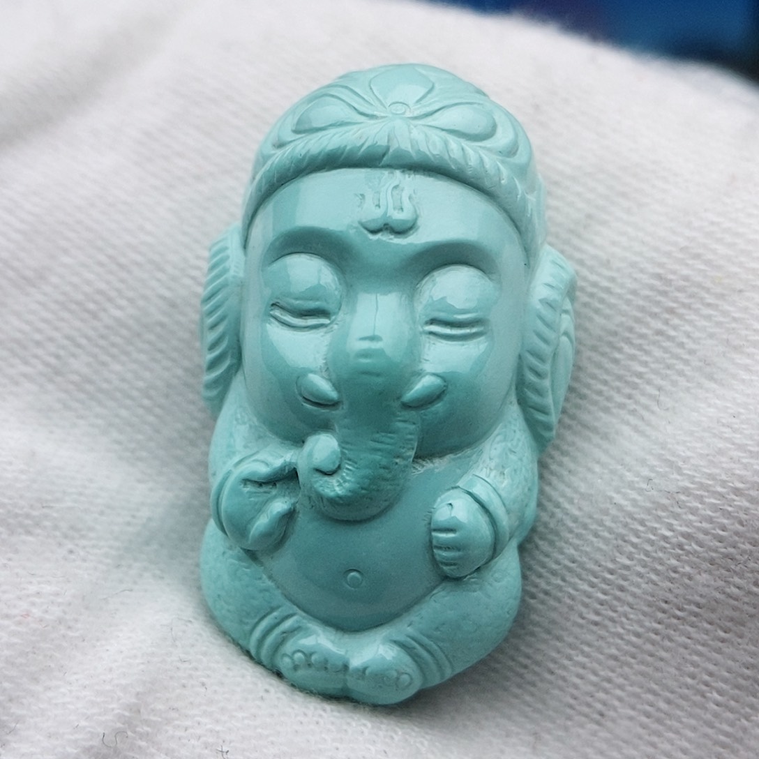 绿松石颈饰未镶嵌