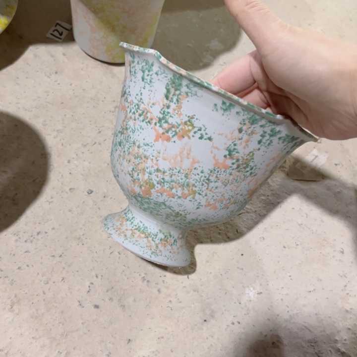 瓷片口16高16 满58给一只盆