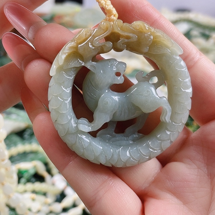 未镶嵌和田玉挂件