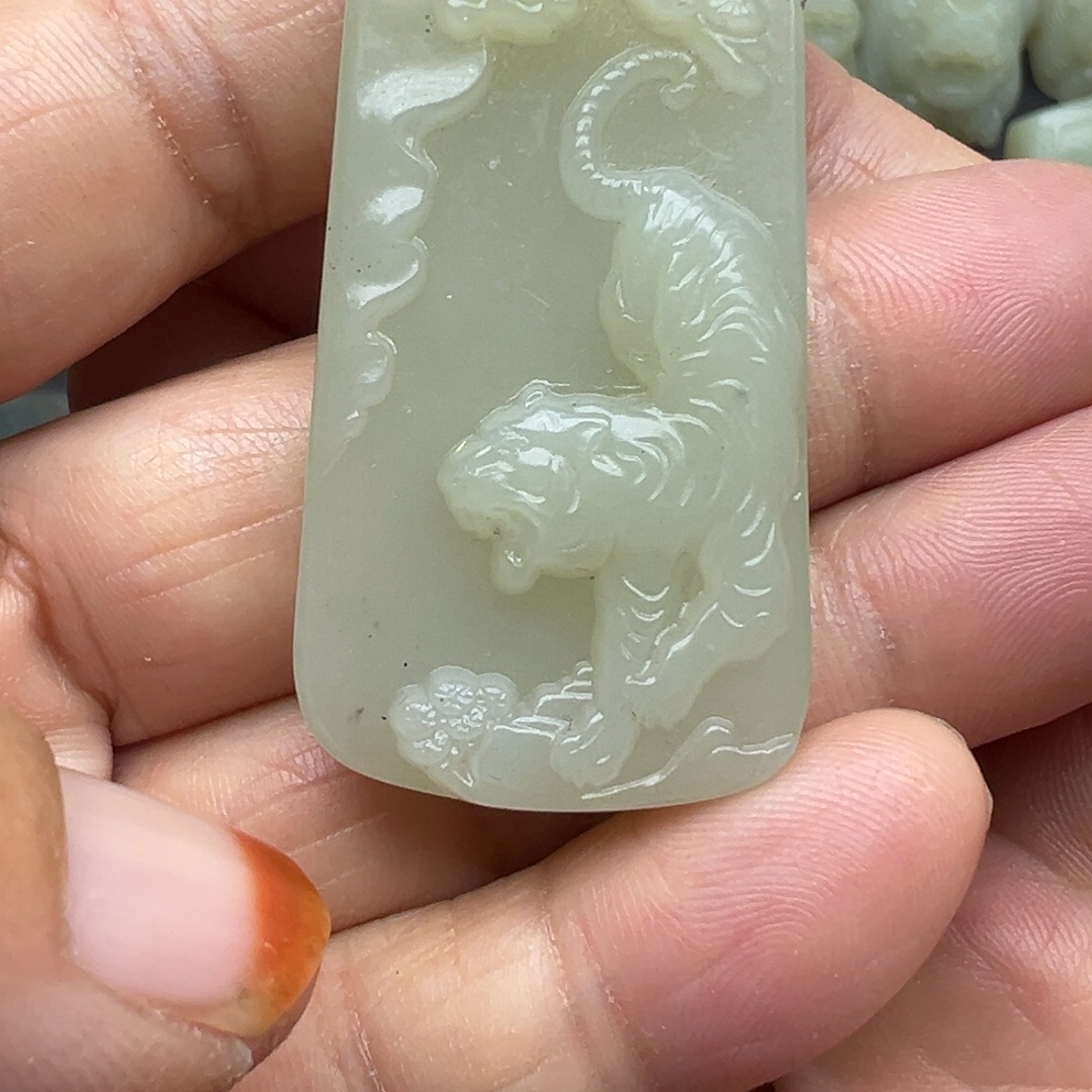 和田玉（糖玉）未镶嵌颈饰