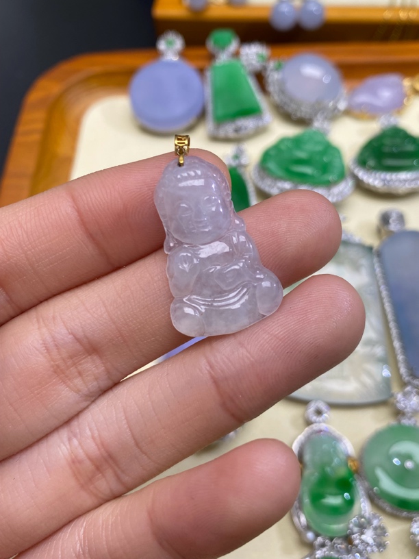 缅料翡翠A宝宝佛