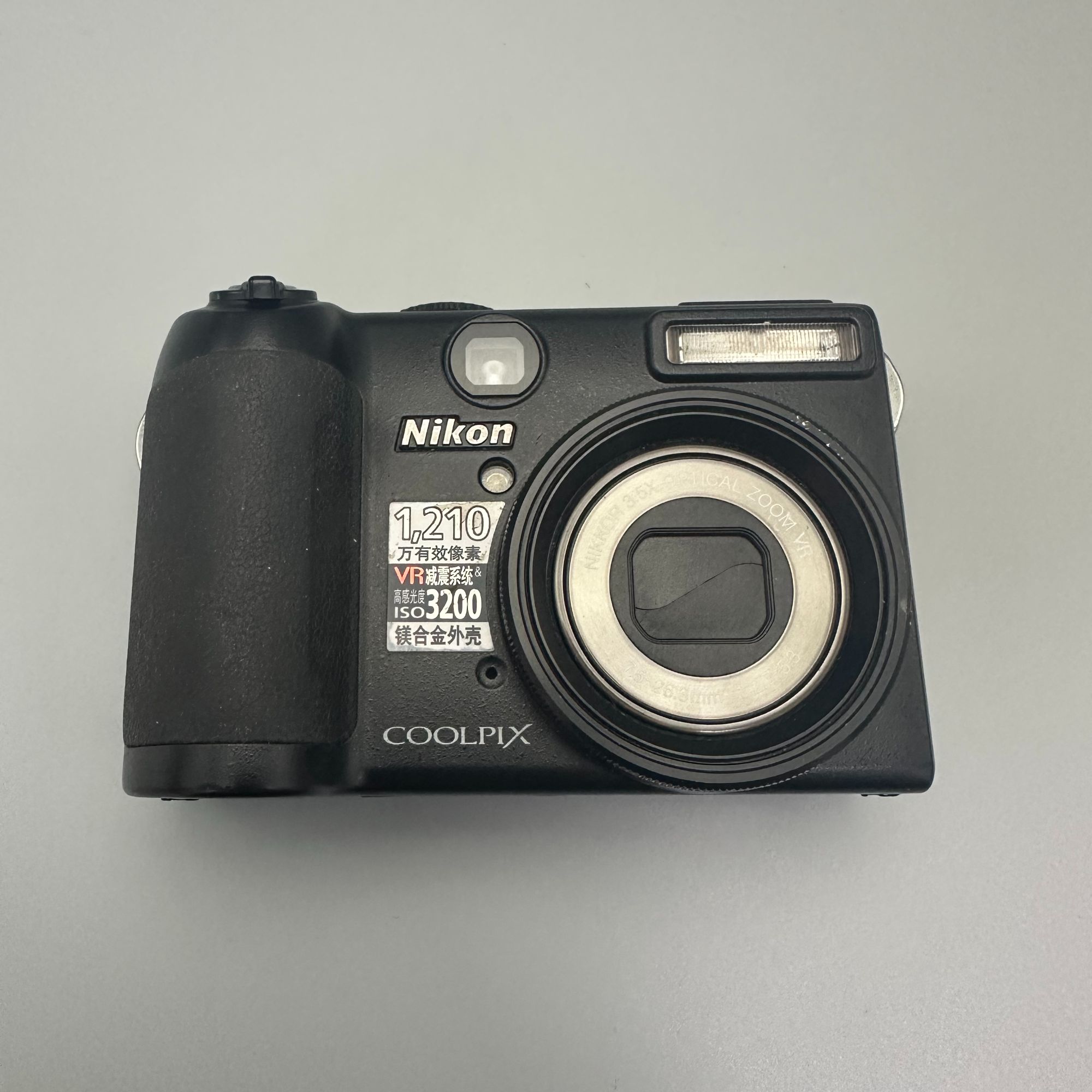 95新 Nikon/尼康 p5100 1210像素 支持视频 防抖成像清晰ccd