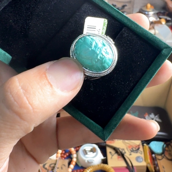 砖雕瓷器工艺品等摆件等