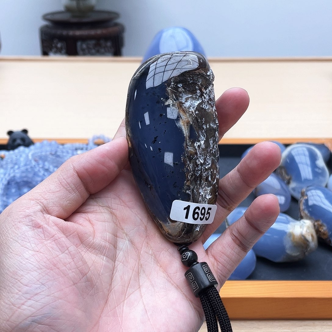 玛瑙/玉髓原石未镶嵌