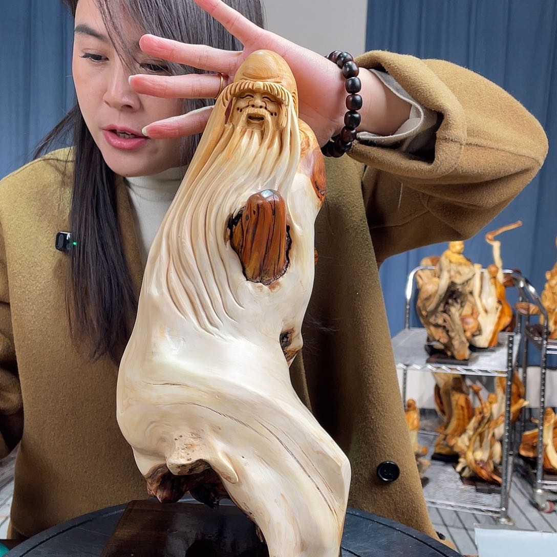 柏木（崖柏）随型艺术根雕