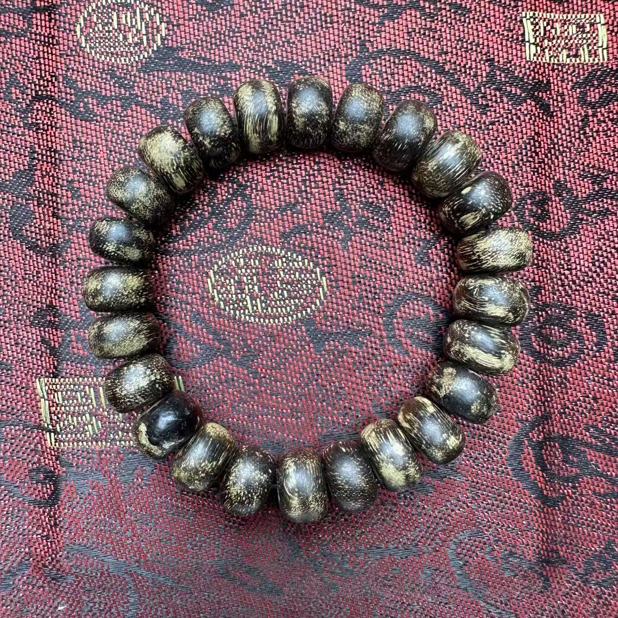 （开总文玩）天然沉香木串020