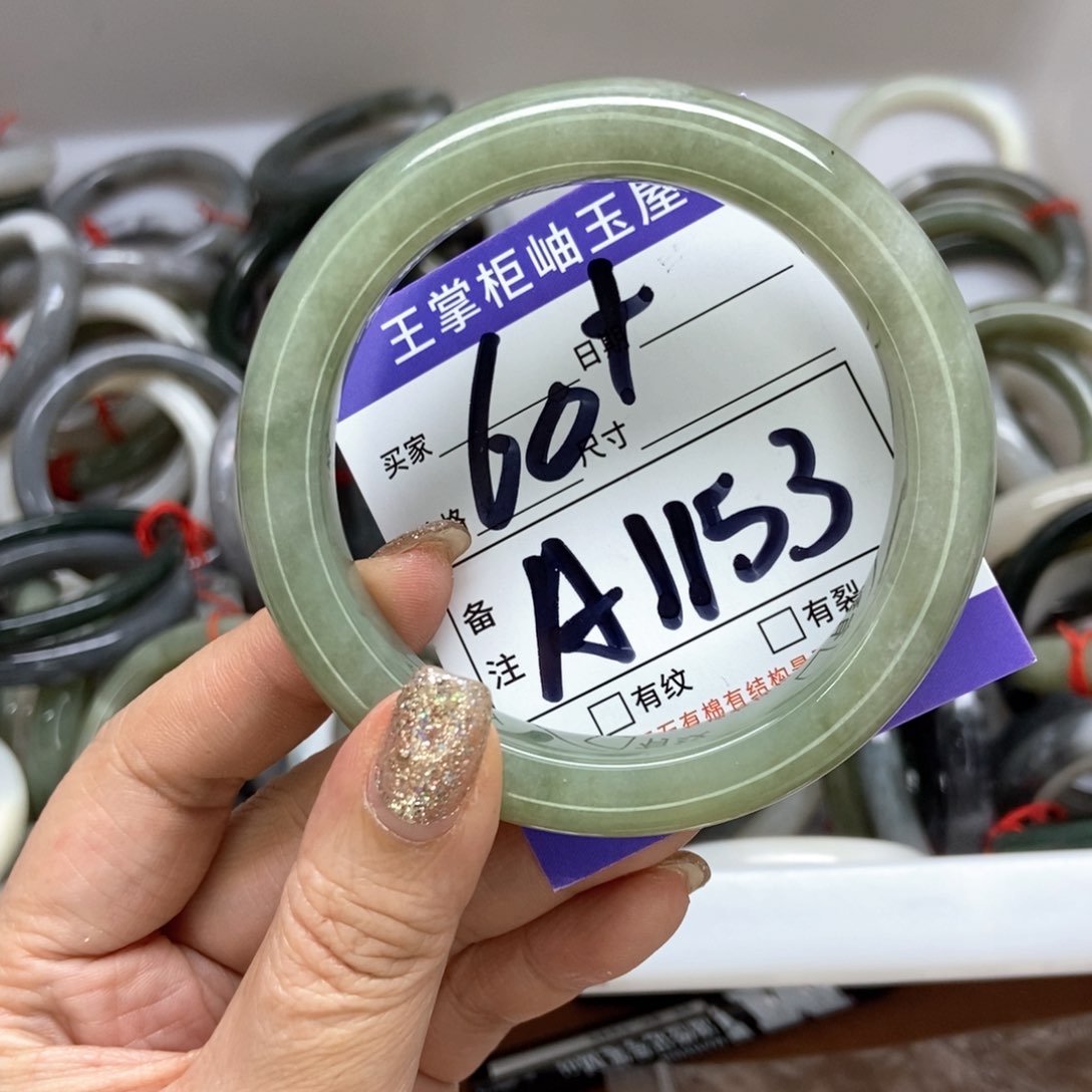 和田玉手镯手镯未镶嵌