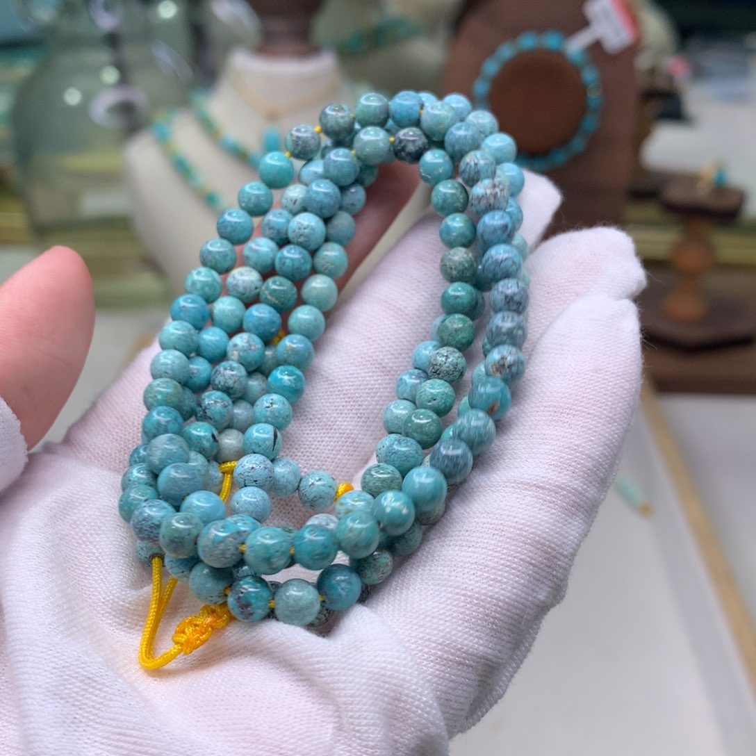 绿松石配饰未镶嵌