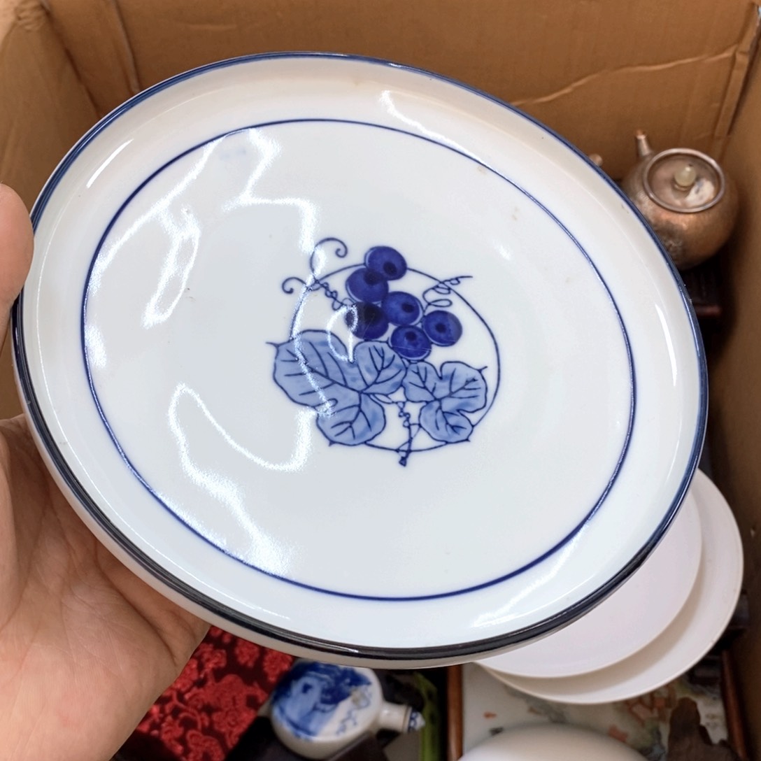 瓷片哈哈哈我也没