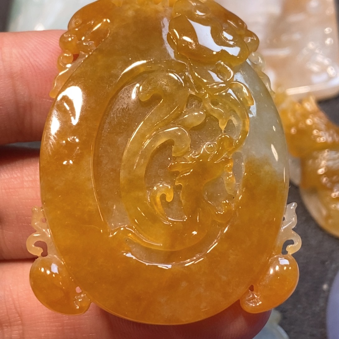 定制翡翠未镶嵌缅甸天然翡翠特色仿古吊坠