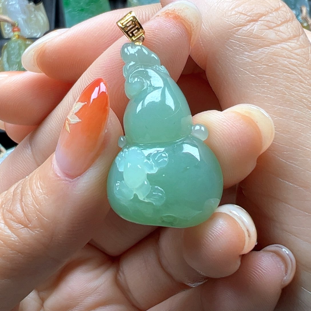 翡翠颈饰未镶嵌福禄
