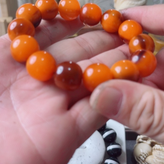 黄金甲卡1.6黄色圆珠