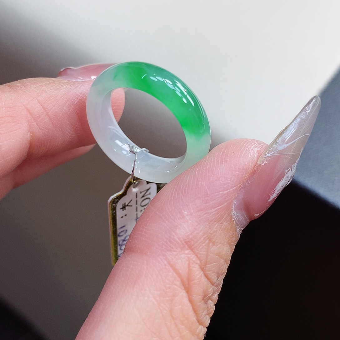 翡翠戒指未镶嵌12号