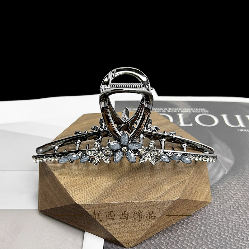 【LXX靓西西】7058 优雅精致感千金风11厘米全盘抓夹