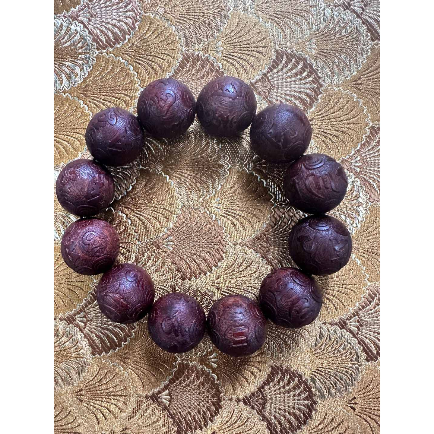 【 炎轩文趣斋】小叶紫色带雕刻檀手串