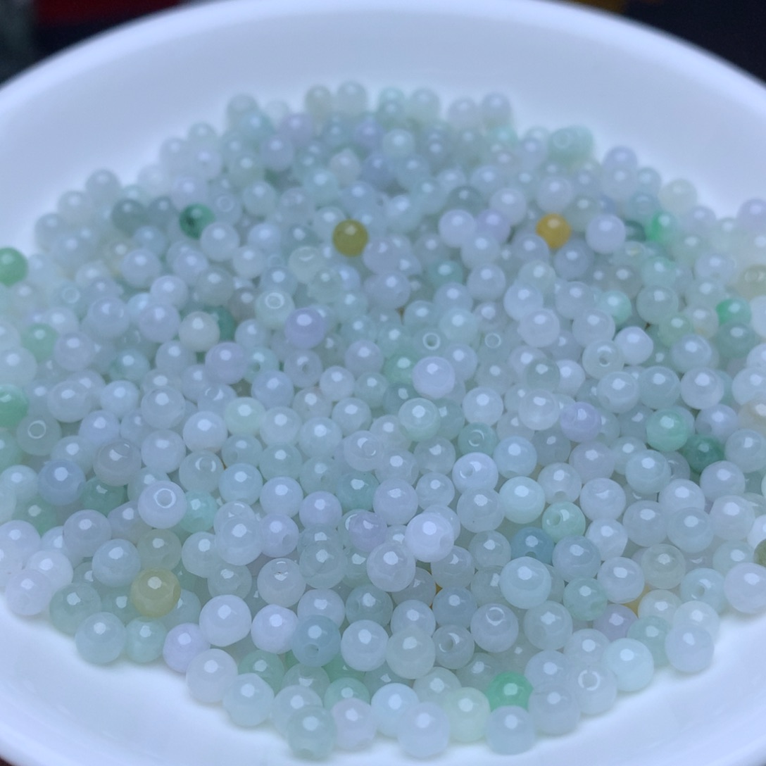 【闪购商品】翡翠手链未镶嵌卡3.8冰绿白100个