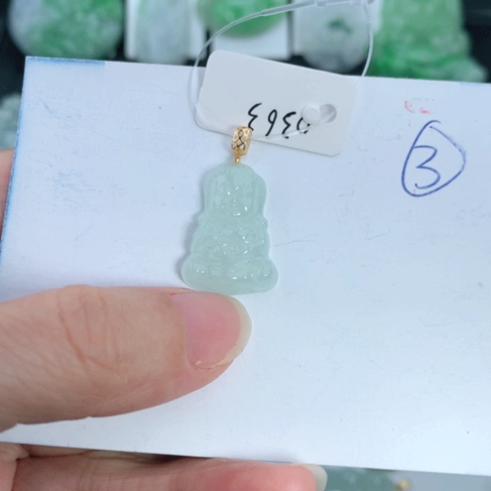 翡翠颈饰18K金镶嵌吊坠