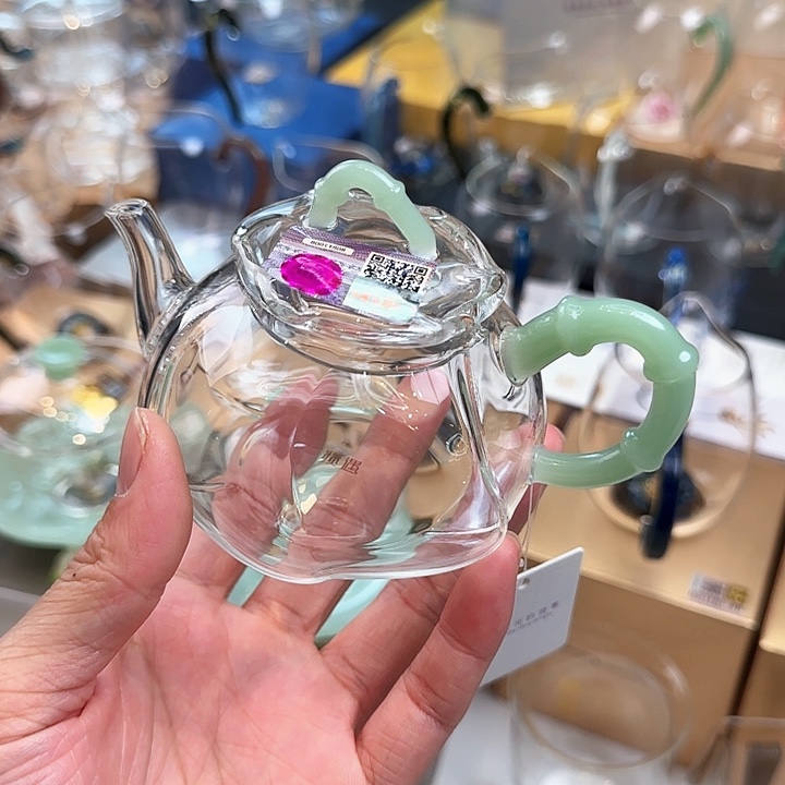 禾器浅玉色君漾壶