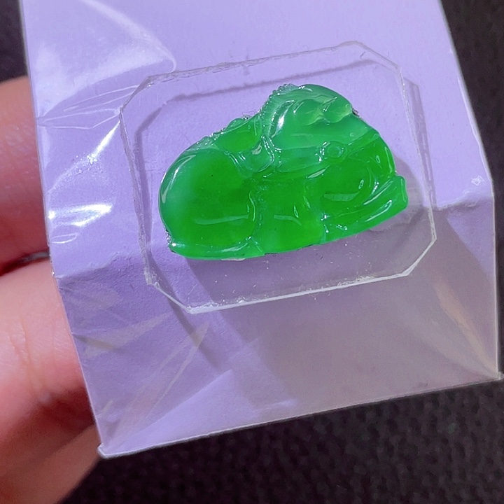 定制翡翠未镶嵌翡翠