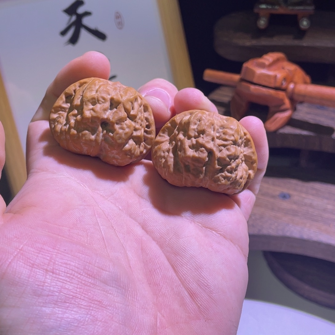 A***v文玩核桃吊坠蛤蟆