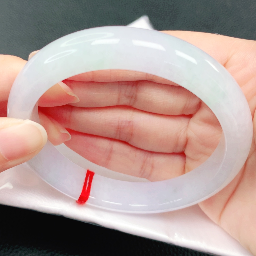 翡翠未镶嵌手镯63圈