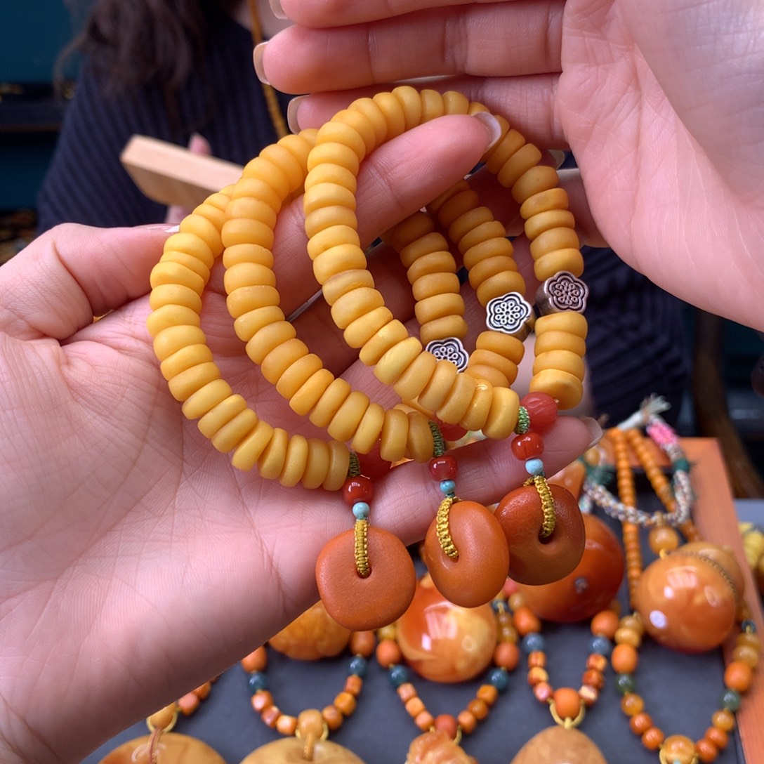 蜜蜡未镶嵌手串多样性发一