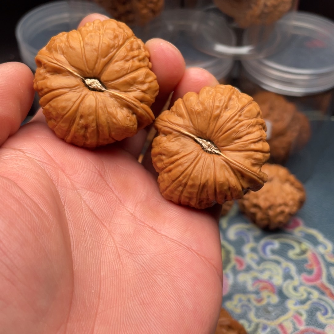 文玩核桃把件南瓜墩