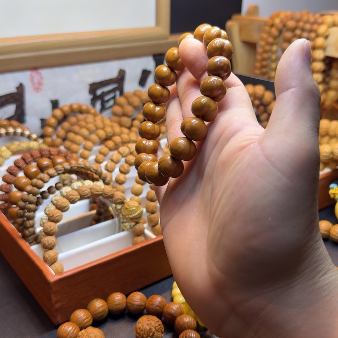 爱***菇吊坠猴头核桃屁桃