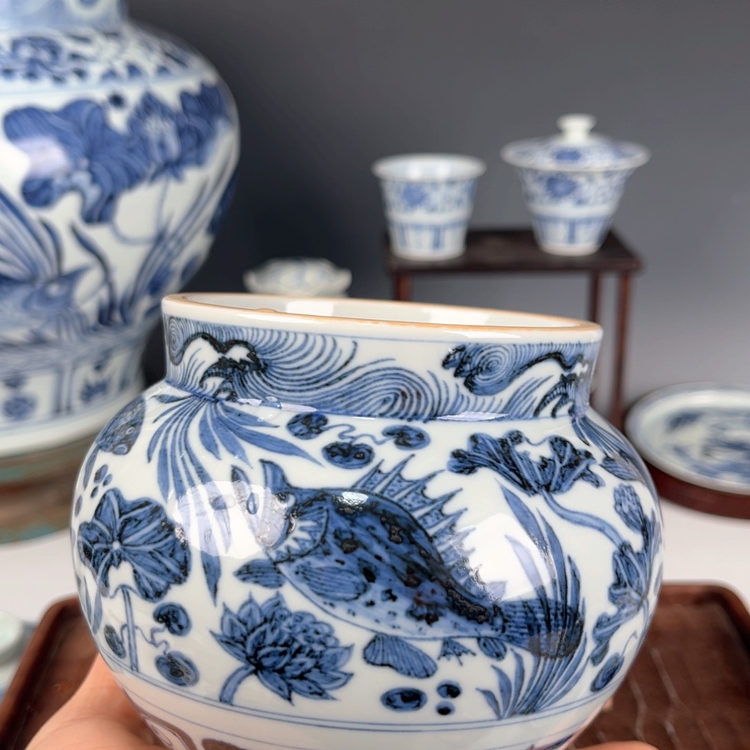 青花鱼藻纹水洗水洗