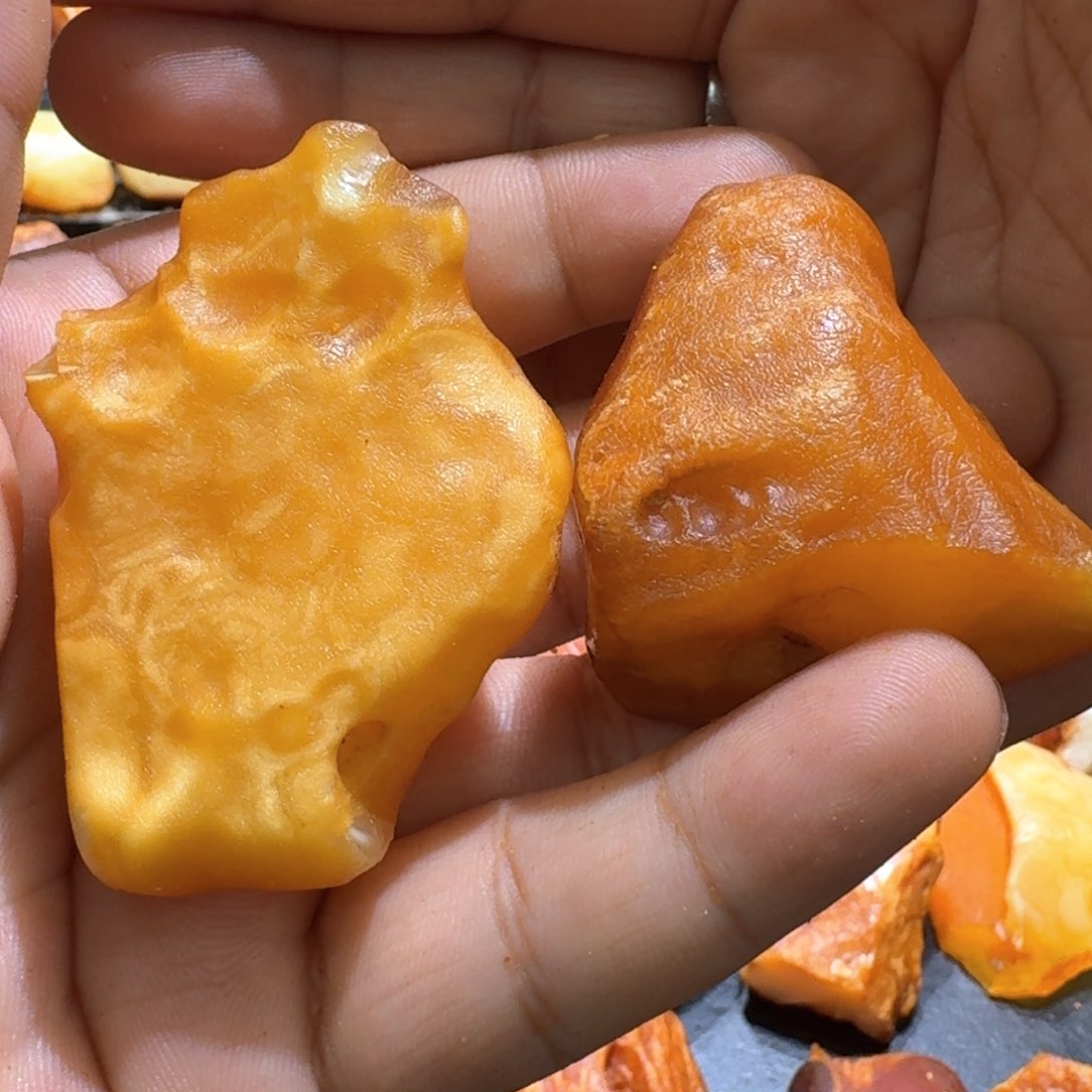 定制琥珀未镶嵌玉*烟专拍