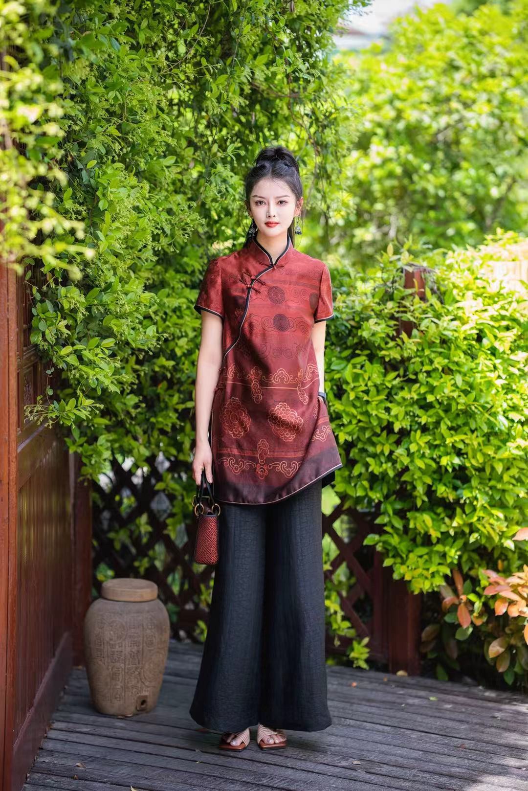 九儿家桑蚕丝香云纱红色旗袍上衣6137