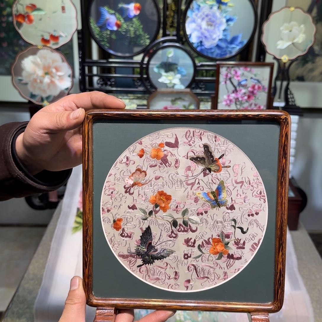 刺绣刺绣工艺精湛