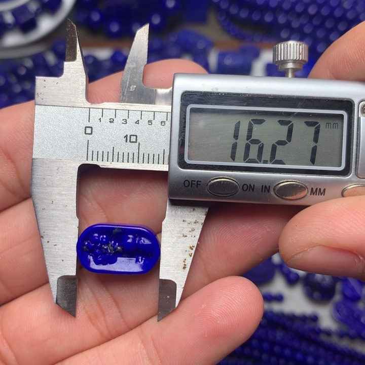 青金石未镶嵌手牌