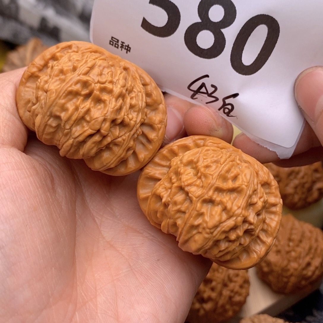 文玩核桃把件580号43白