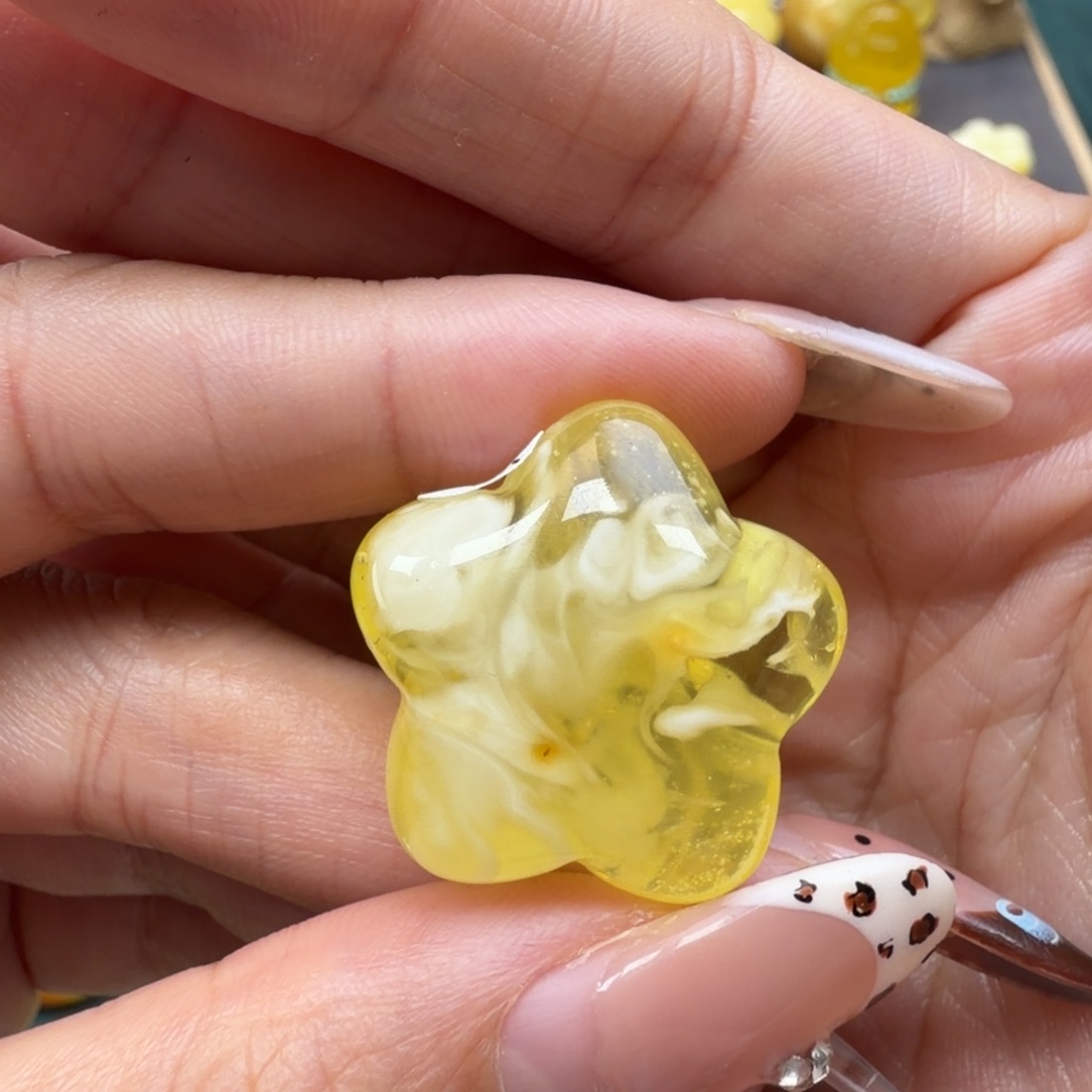 琥珀未镶嵌裸石蜜蜡