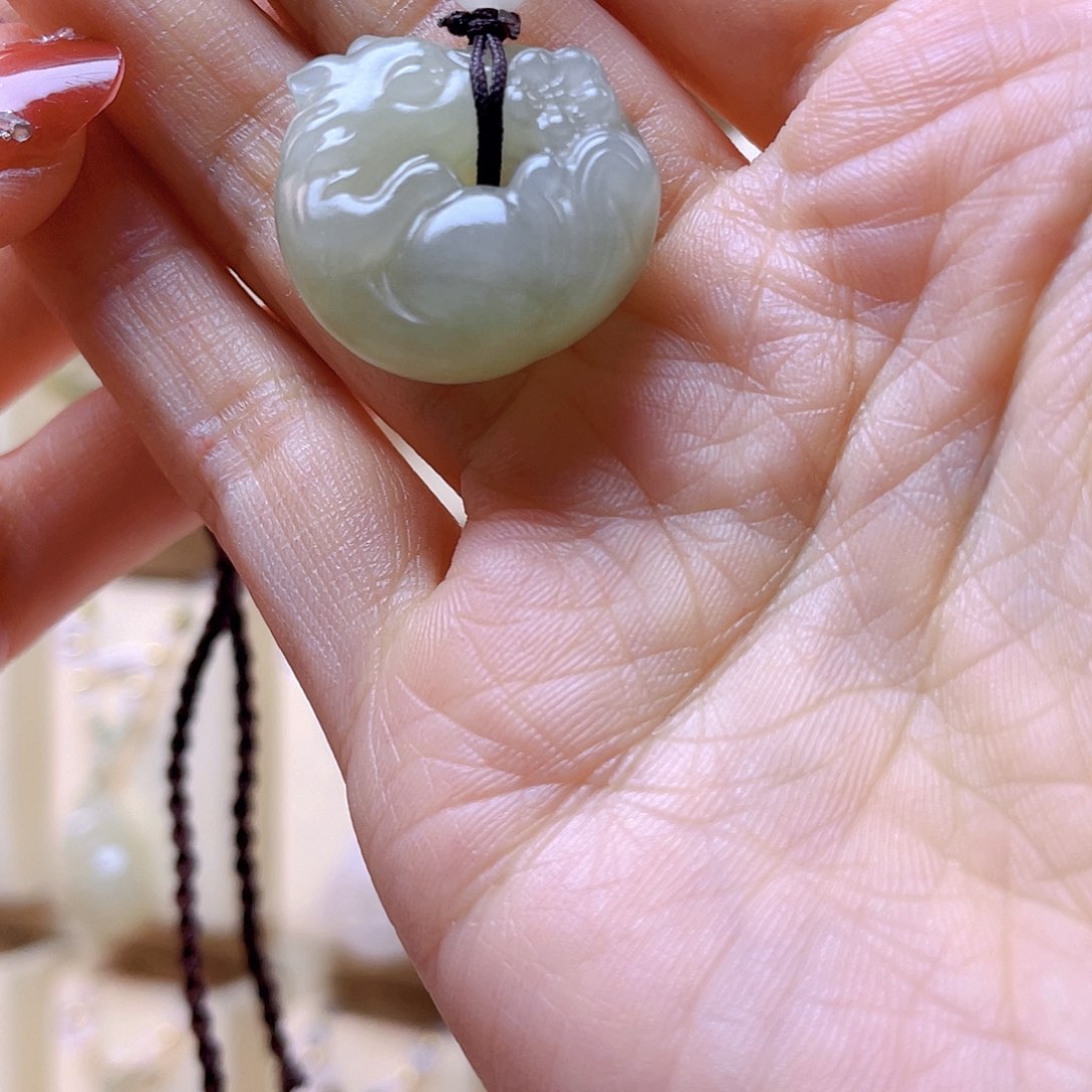 和田玉吊坠(赠链)未镶嵌初*