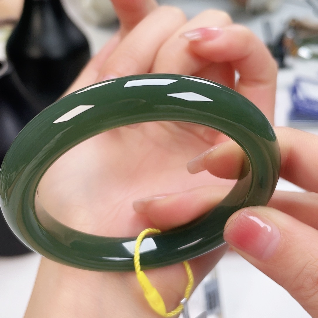 和田玉手镯5556未镶嵌