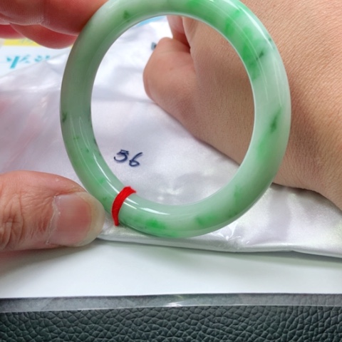 翡翠手镯未镶嵌0729号