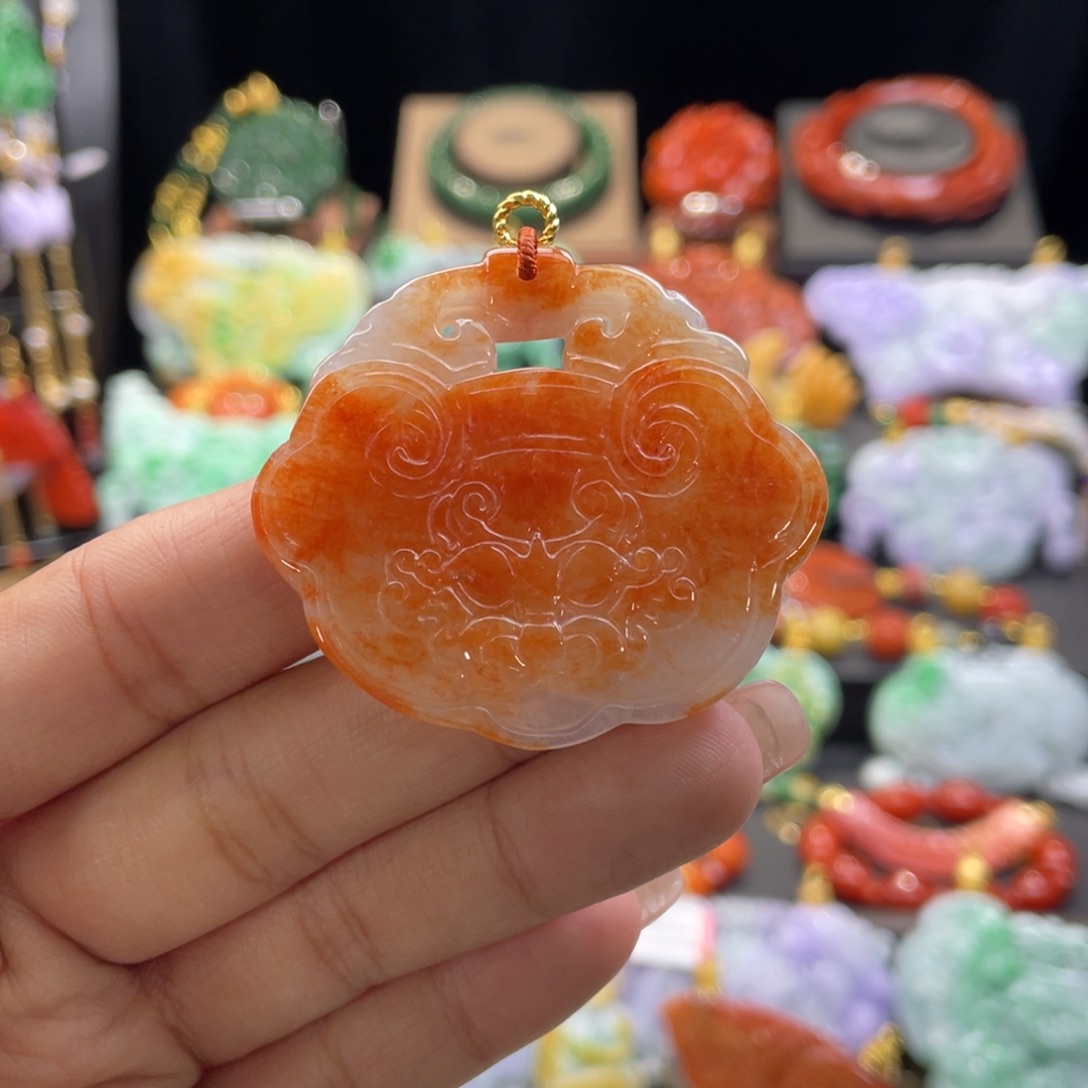 翡翠颈饰未镶嵌代编织