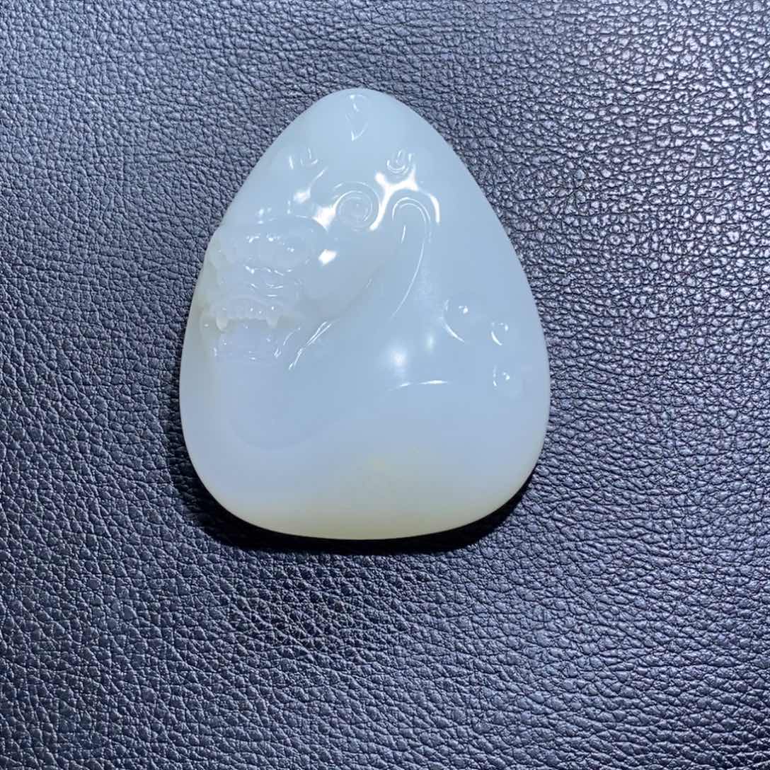 和田玉颈饰未镶嵌柔**水