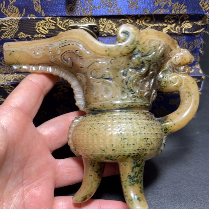 紫砂一物一图发货支持七天无理由。