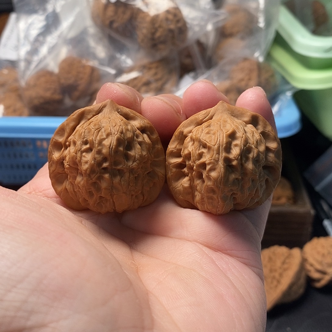 吕***布1文玩核桃白蛇谷36-30