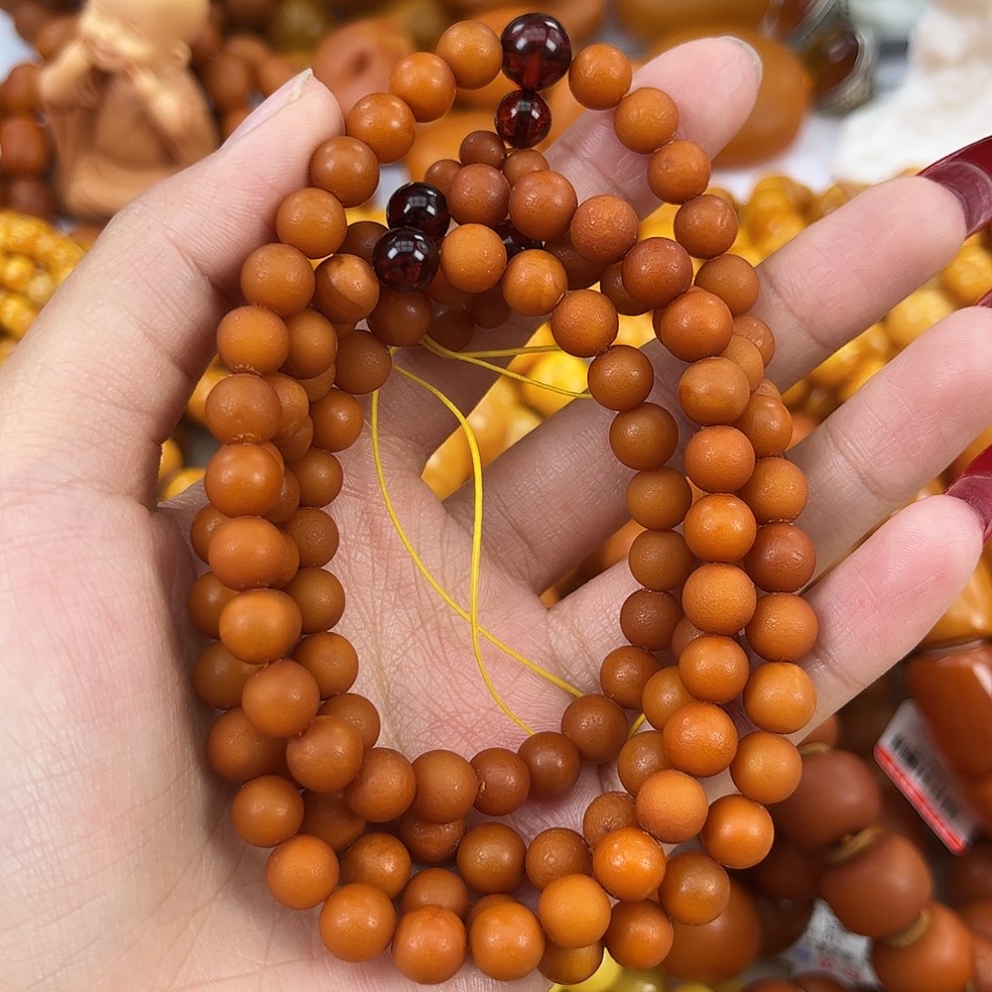 琥珀颈饰未镶嵌蜜蜡