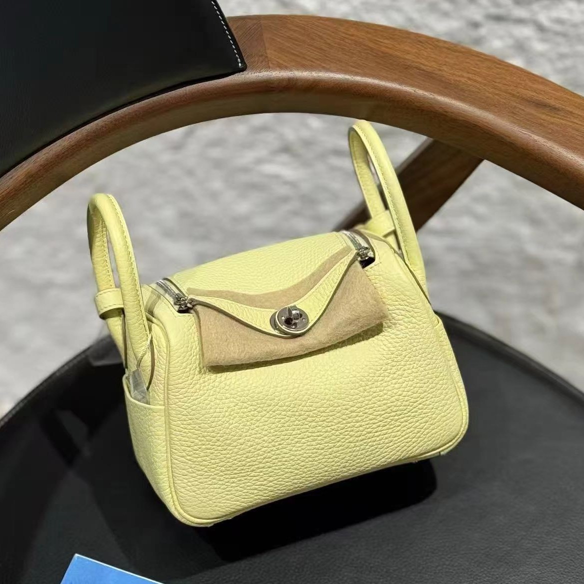 未使用 Hermes/爱马仕 贝贝/w刻米尔顿黄minilindy包