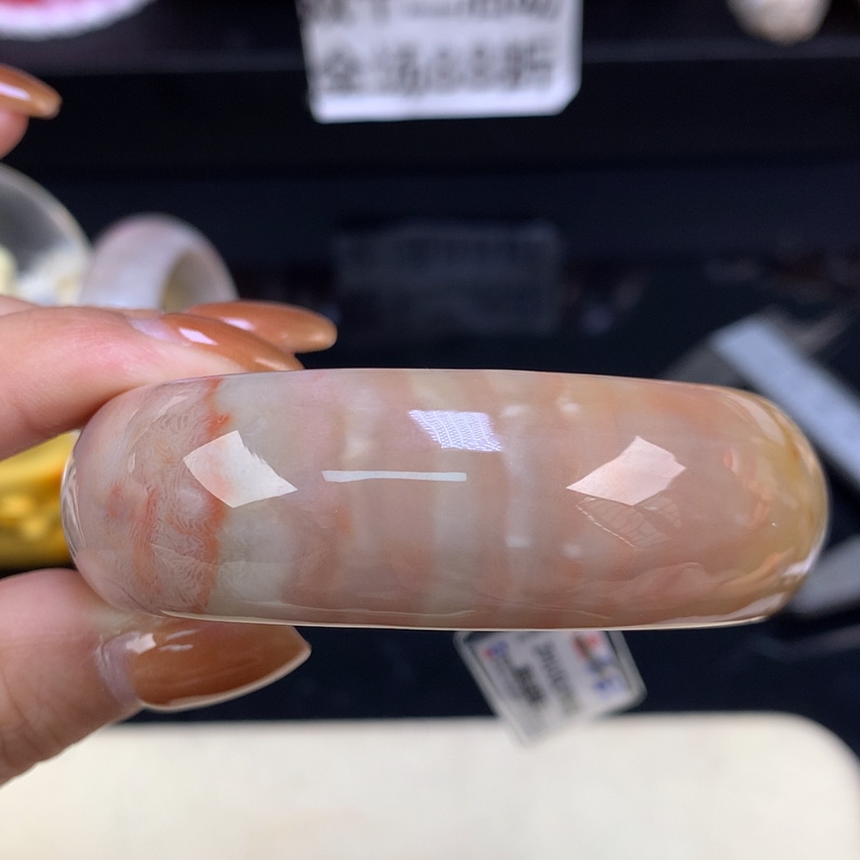 【闪购商品】颈饰未镶嵌硅化珊瑚（珊瑚玉）福利手镯53.3（40号）